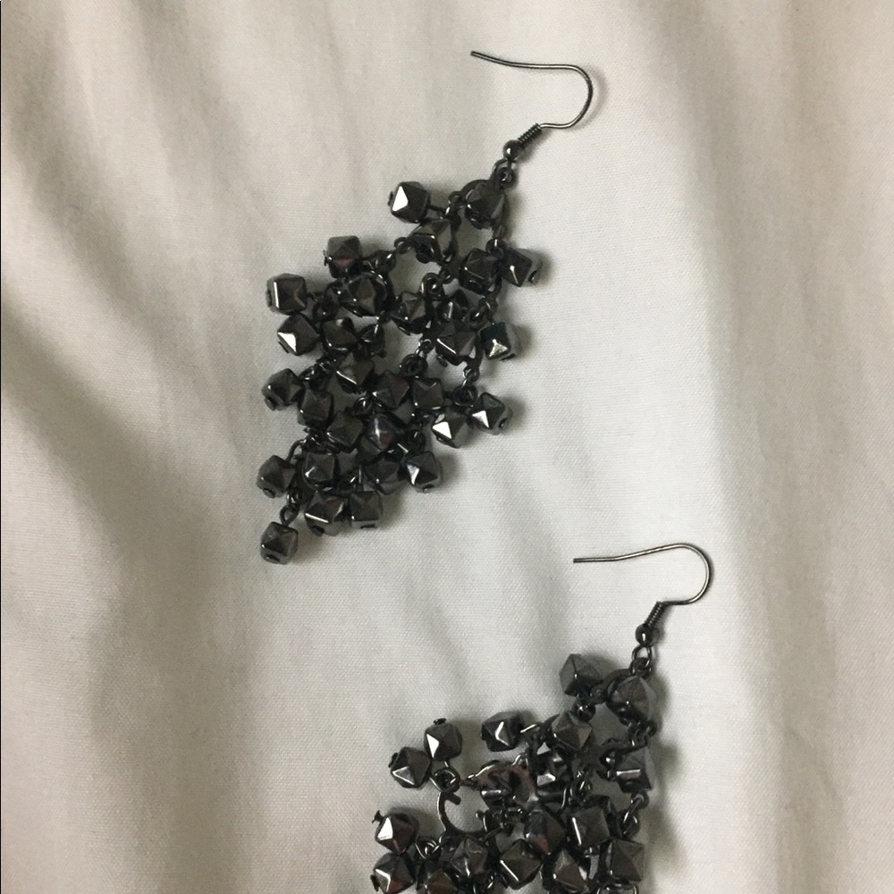 Metallic earrings - Picture 2 of 3